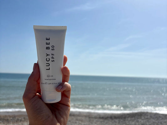 looking after your skin in hot weather
