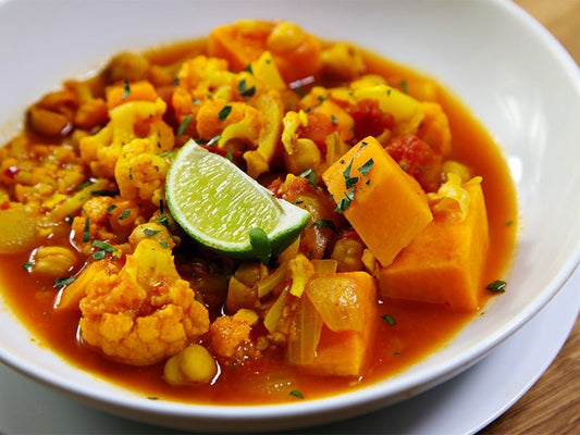 Cauliflower and Chickpea Curry with Turmeric