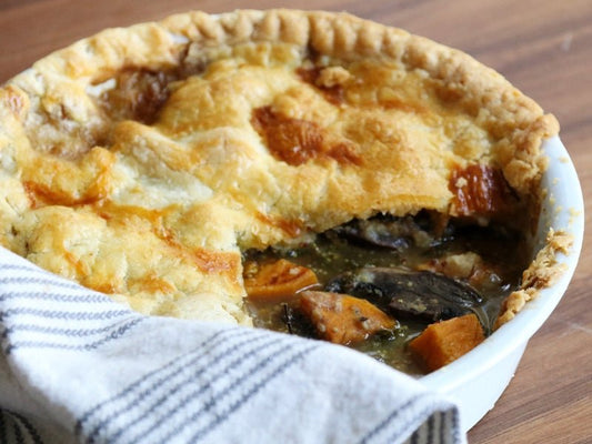 Vegetable Pie with Garlic, Mushrooms and Thyme