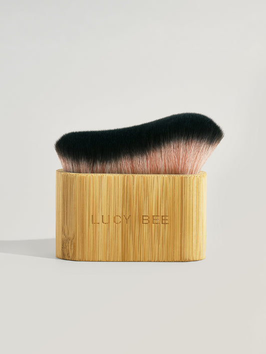 Lucy bee kabuki brush for makeup and self tan